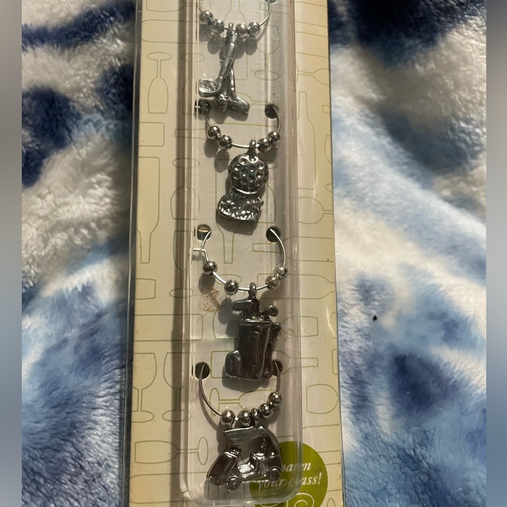 True Fabrications Charming Winery Wine Glass Golf Theme Charms ⛳️ NIB set of 6